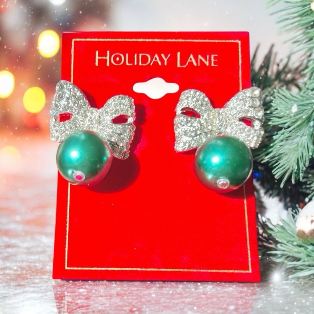 Pavé Ribbon Silver Tone Green Christmas Ornament Stud Earring Holiday Lane New - Picture 3 of 7